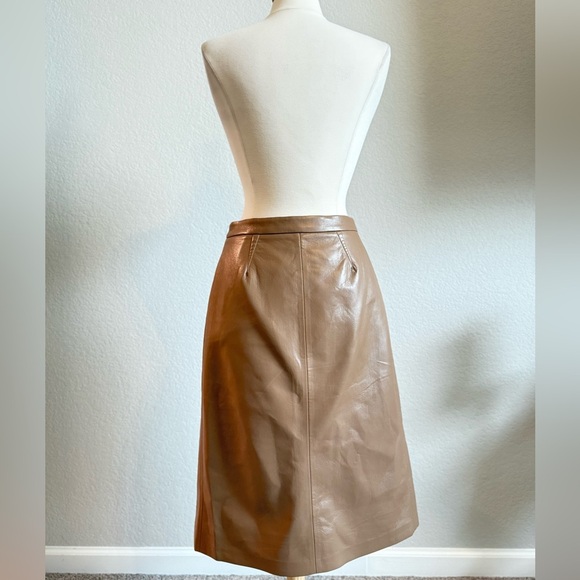 Aritzia vegan leather tan pencil skirt - Picture 4 of 5